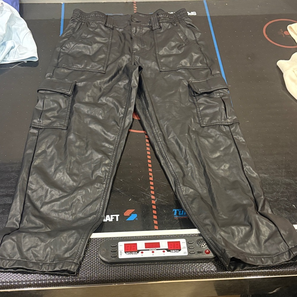 American Eagle Outfitters Black Wide Leg Cargo Pants